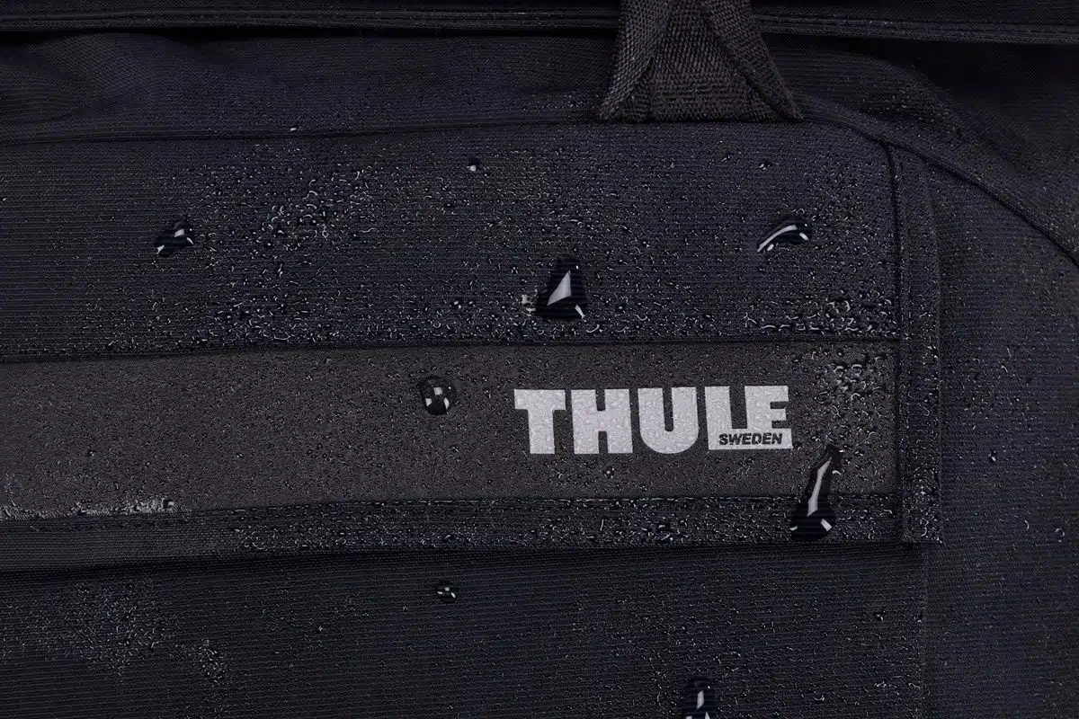 Thule Paramount taška 22 l PARATB3116 - čierna – Obrázok 3