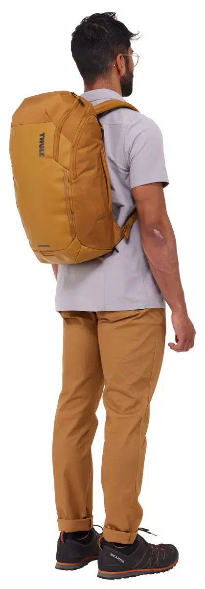 Thule Chasm batoh 26 l TCHB215 - Golden Brown – Obrázok 4