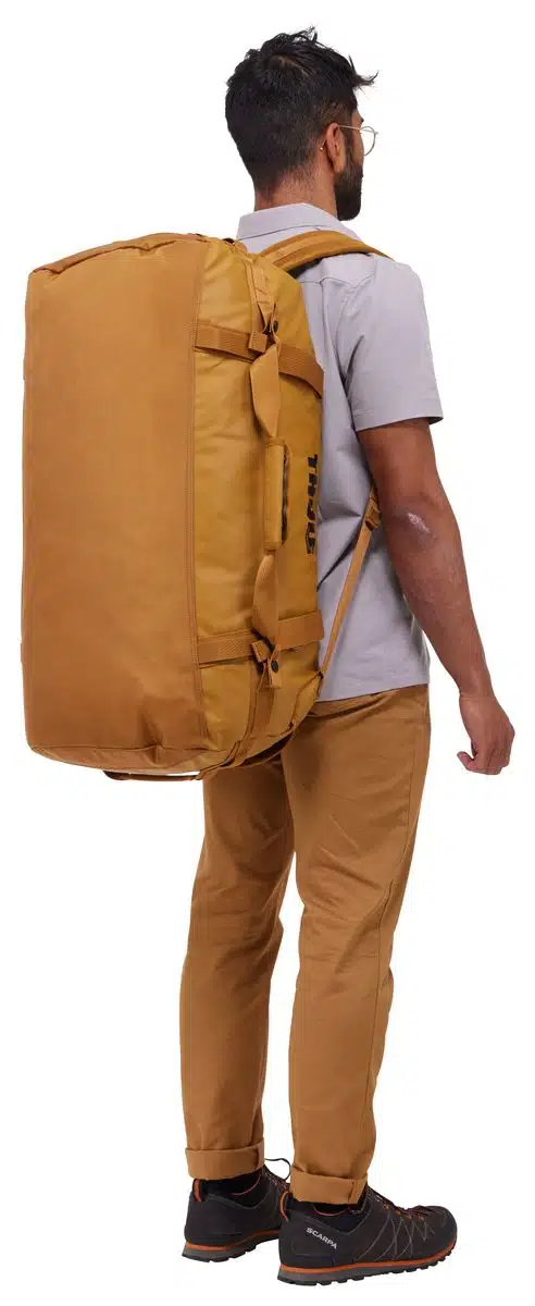 Thule Chasm športová taška 70 l TDSD303 - Golden Brown – Obrázok 4