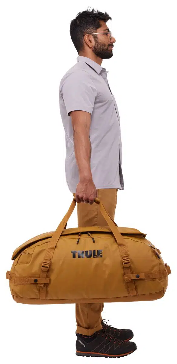 Thule Chasm športová taška 70 l TDSD303 - Golden Brown – Obrázok 5