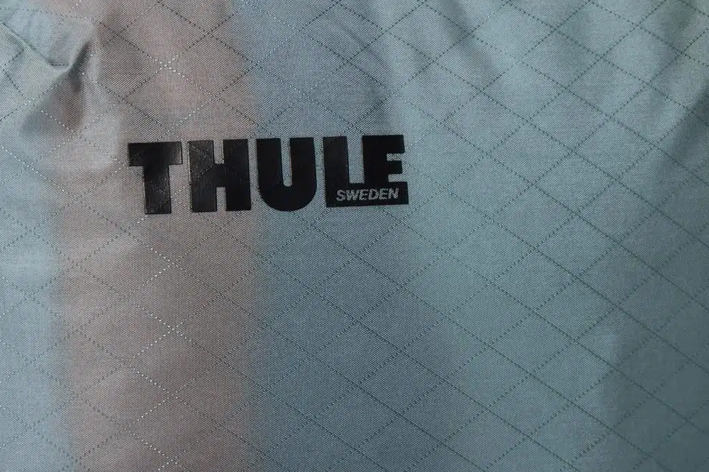 Thule kompresný obal velký TCPC202 - Pond Gray – Obrázok 4