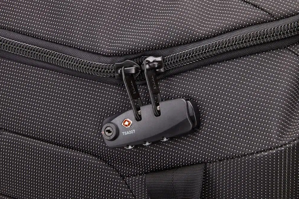 Thule Crossover 2 Wheeled Duffel 76cm/30" C2WD30 - čierny – Obrázok 15