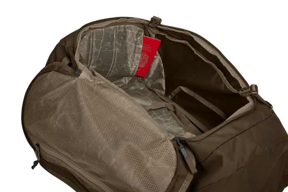 Thule Landmark cestovný batoh 40 l TLPM240 - Deep Khaki – Obrázok 10