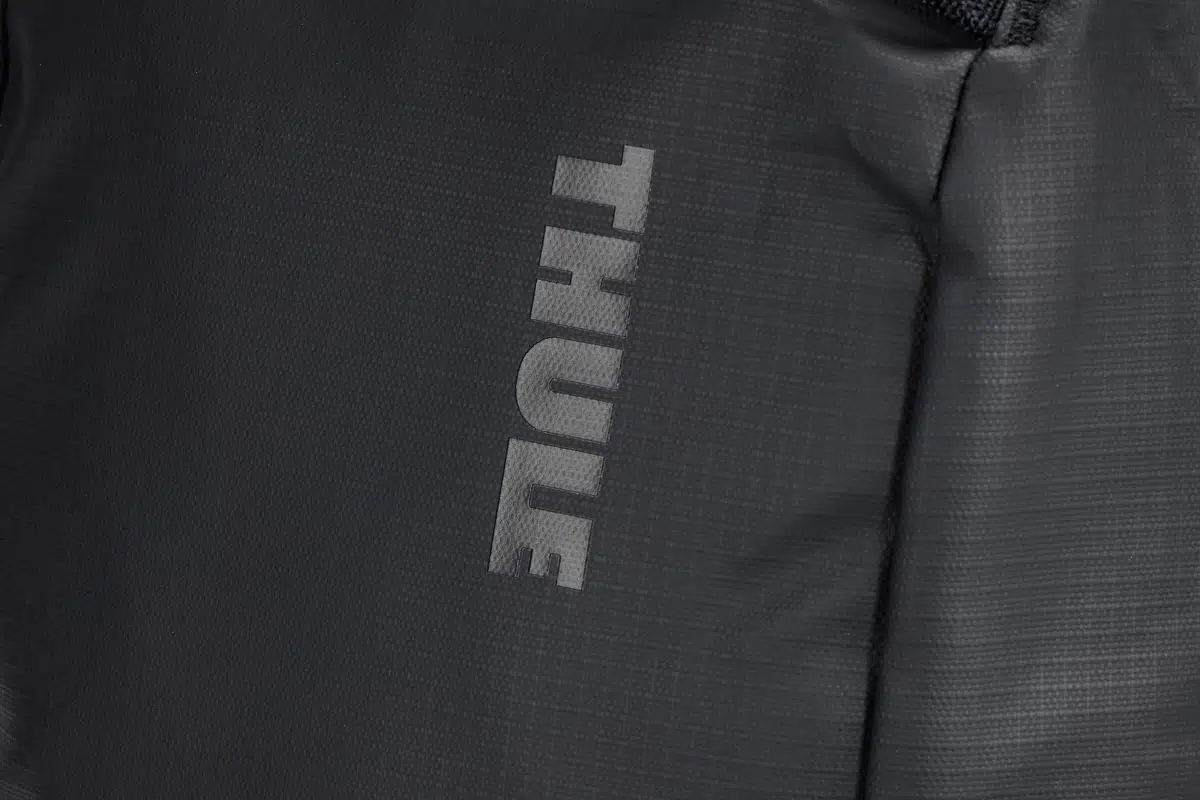 Thule Tact Sling 8 l TACTSL08 - čierny – Obrázok 10
