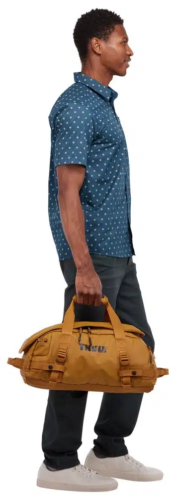 Thule Chasm S sportová taška 30 L TDSD301 - Golden Brown – Obrázok 6