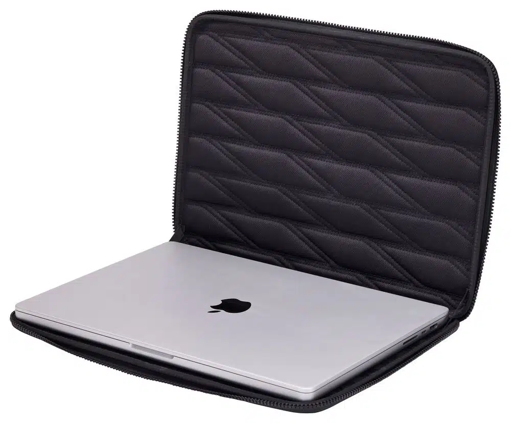 Thule Gauntlet 5 puzdro na 16" Macbook TGSE2557 - čierne – Obrázok 8