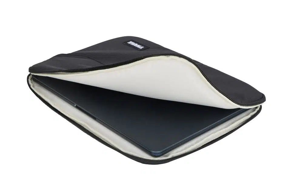 Thule Lithos puzdro pre MacBook Air 13" TLS113 - čierne – Obrázok 6