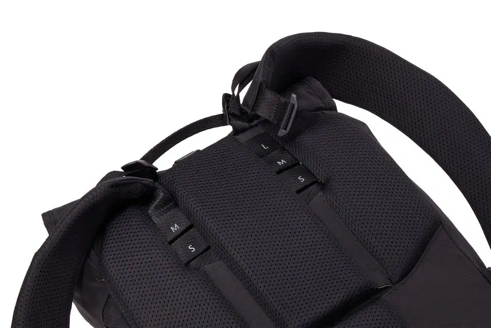 Thule Paramount Commuter batoh 20 l TPBBP320 - čierny – Obrázok 6