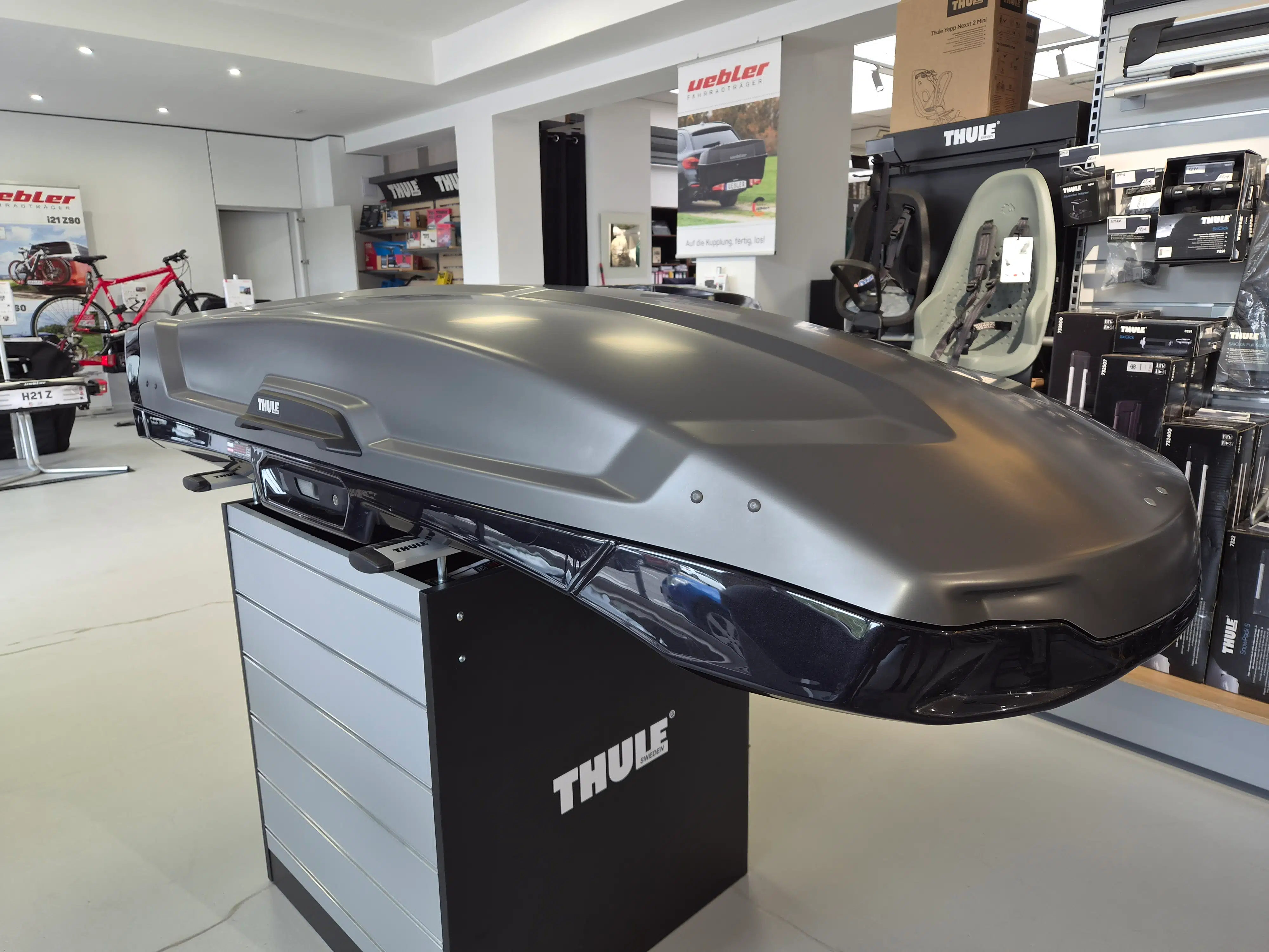 Thule Vector M Titán - používaný iba na reklamné účely (nezaťažovaný) 2020, len na osobný odber na predajni – Obrázok 4