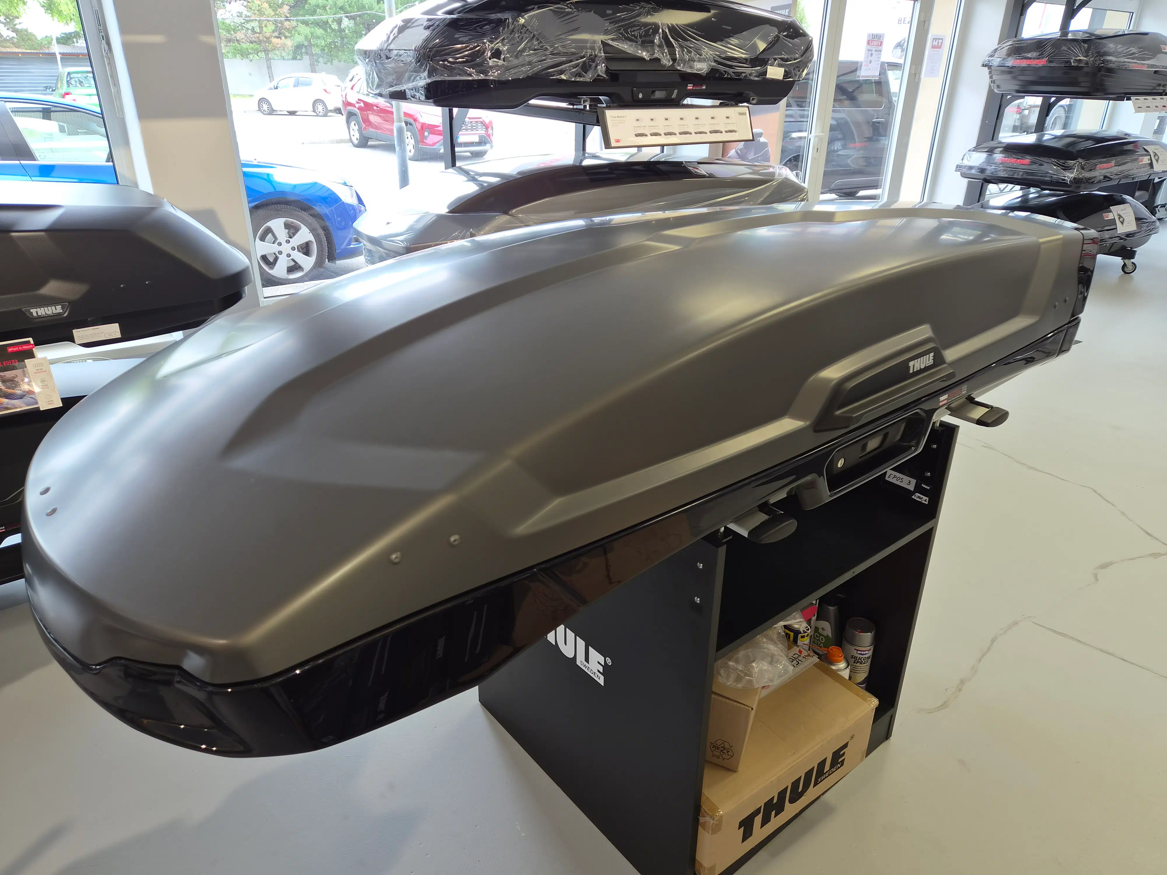 Thule Vector M Titán - používaný iba na reklamné účely (nezaťažovaný) 2020, len na osobný odber na predajni – Obrázok 5