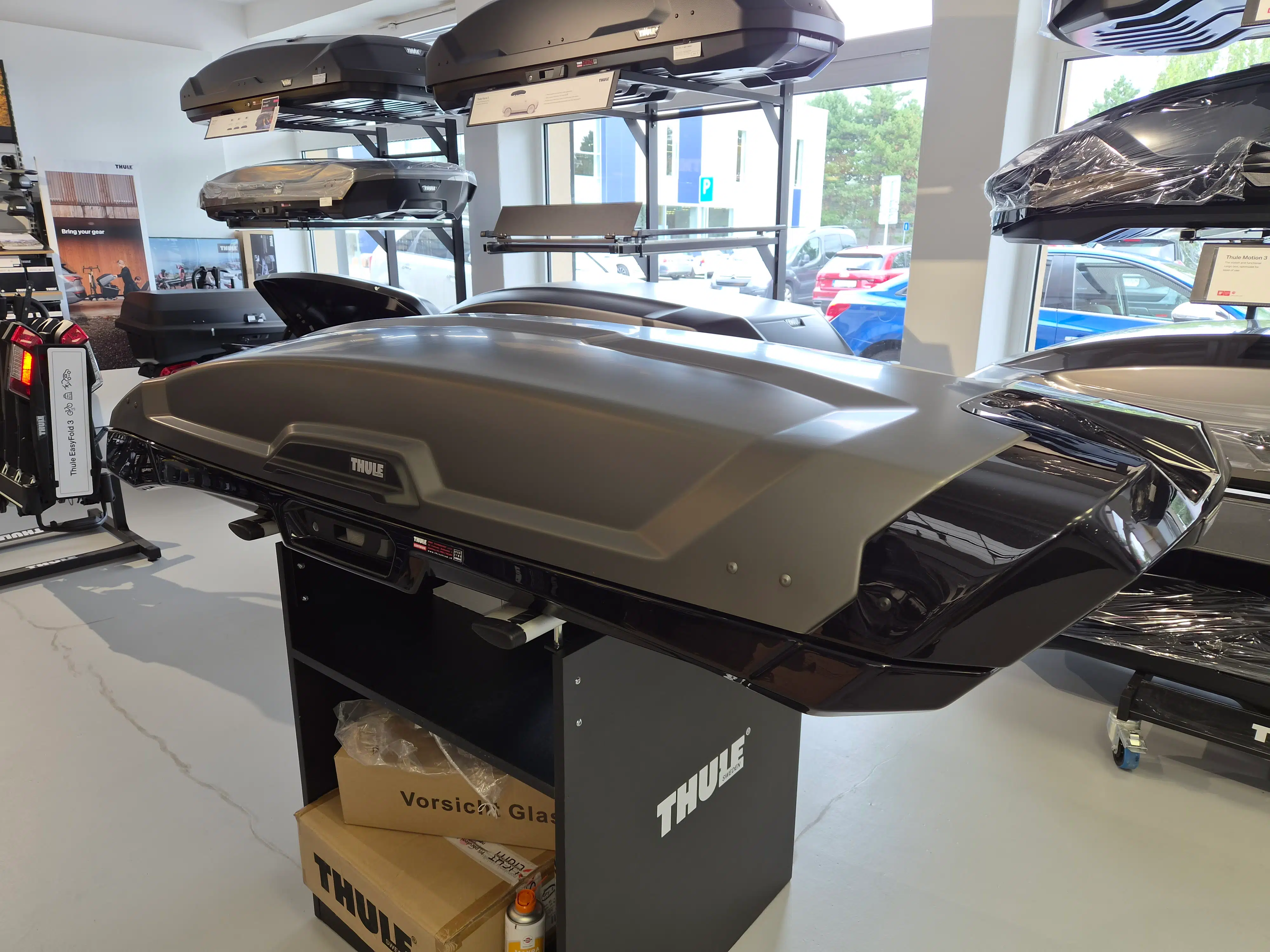 Thule Vector M Titán - používaný iba na reklamné účely (nezaťažovaný) 2020, len na osobný odber na predajni – Obrázok 6